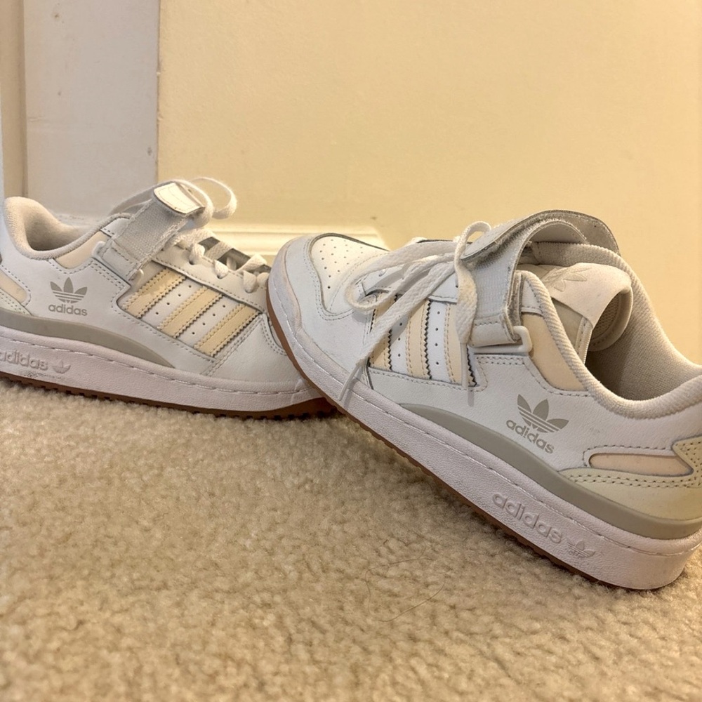 Adidas women’s sneakers